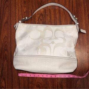 Coach Off-White Shoulder Bag with Signature Design